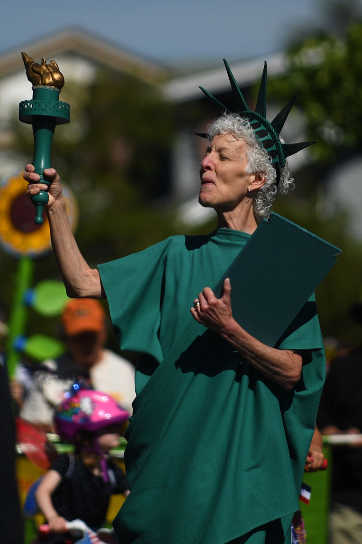 070517-cgt-nws-parade-003.jpg